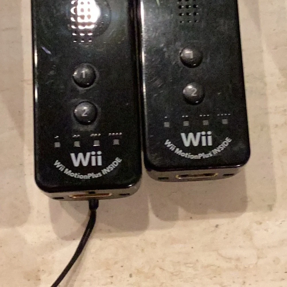 Nintendo Wii Remotes Motion Plus Inside Controller OEM Black Lot Of 2 Remote
